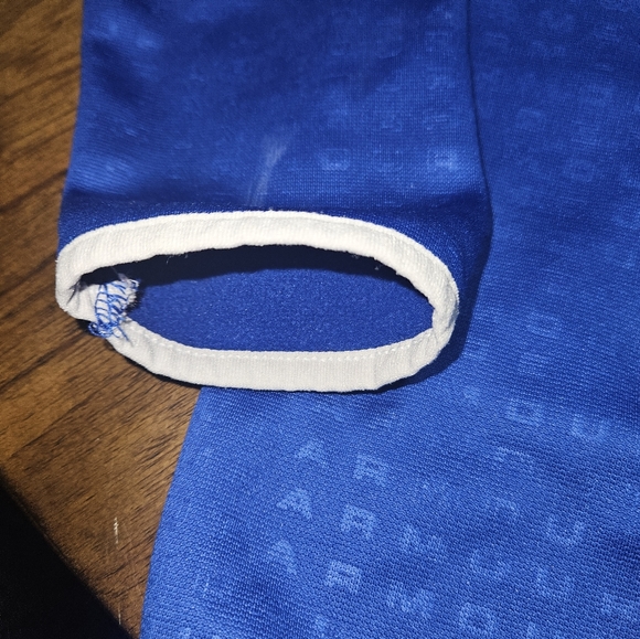 UNDER ARMOUR HOODIE BLUE YOUTH MED GENTLY USED - Picture 7 of 7